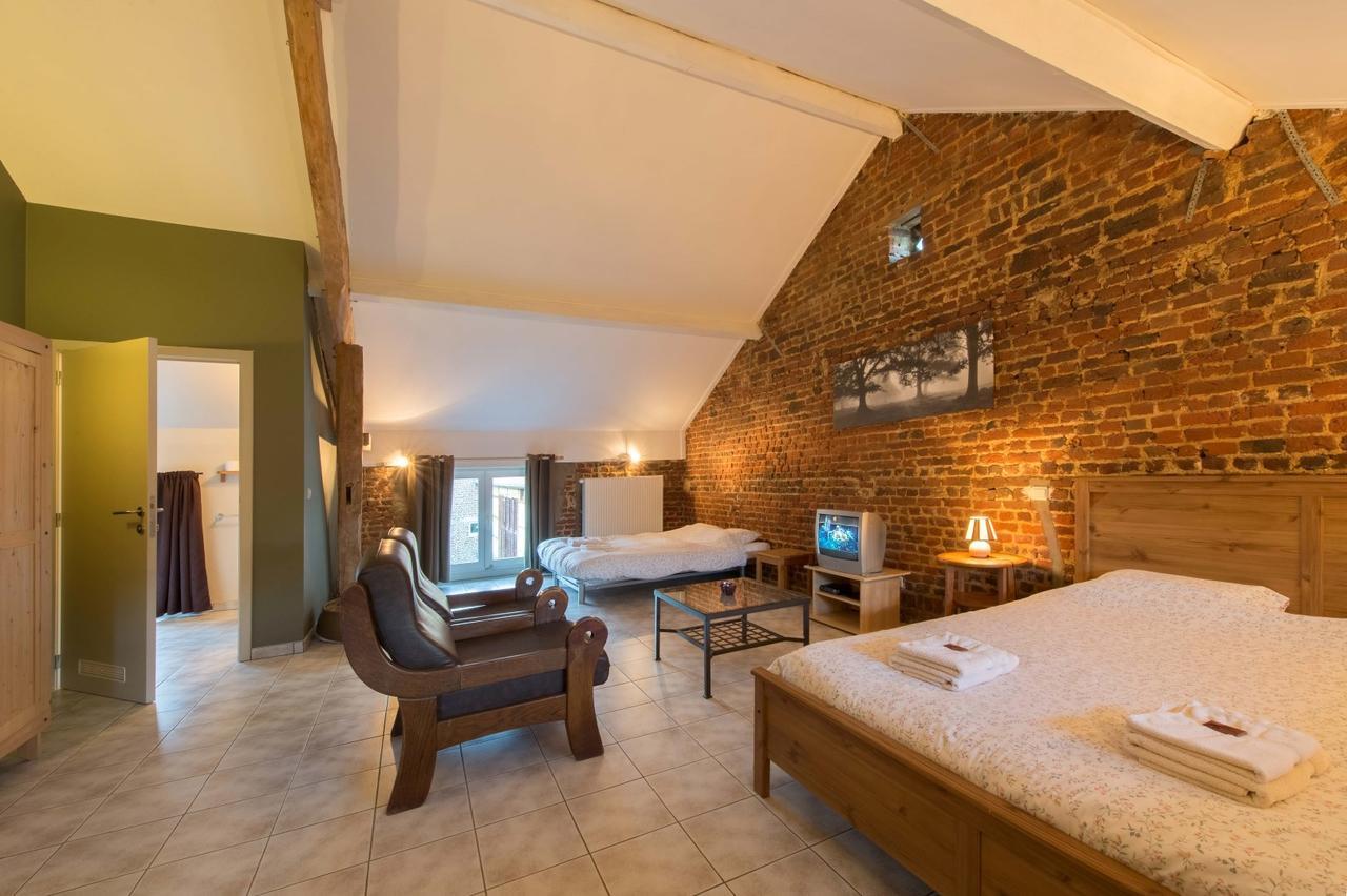 B&B 'T Maanhof Gingelom Eksteriør billede